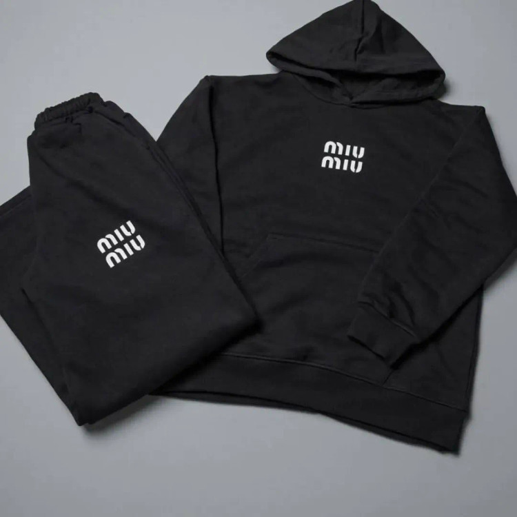 ست هودی و شلوار بگ miu